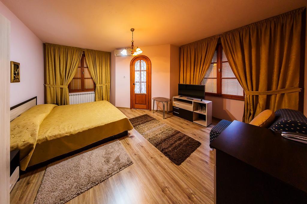 Family Hotel Ogi Asenovgrad Exterior foto